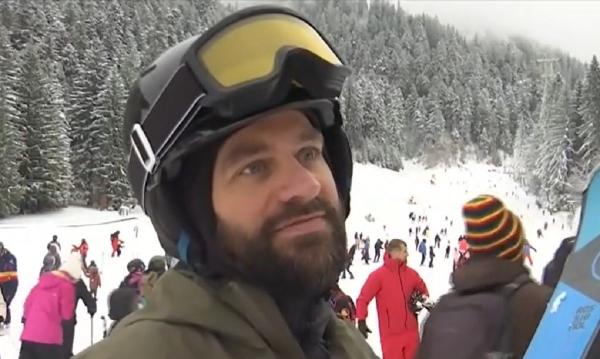 Reacţia unui turist elveţian în vacanţă în Poiana Braşov: "Oamenii sunt mult mai drăguţi". Pe pârtii a fost distracţie de dimineaţa până seară