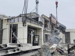 Atentat cu bombă în estul Ucrainei, ocupat de ruşi. Cel puţin 28 de morţi, după ce ucrainenii ar fi atacat o brutărie