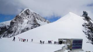 Staţiunea de vis din Europa unde poţi schia chiar şi în luna iunie. Construită la poalele unui gheţar, are 55 de kilometri de pârtie: "Este ca un Transfăgărăşan"
