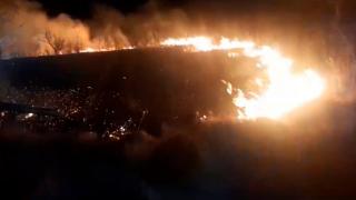 Incendii dezastruoase în Caraș Severin. Zeci de hectare pârjolite de flăcări; pajişti, fâneţe, mirişti sau litiere de pădure s-au făcut scrum în câteva ore