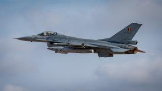 Piloții români au terminat primele antrenamente pe F-16. Când vom ajunge la 49 de aparate funcționale, gata de luptă