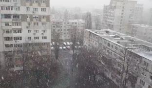 Informare meteo de ninsori, lapoviță şi vânt în România, până joi seară. Strat nou de zăpadă la munte