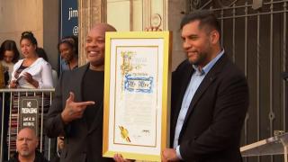 Dr Dre a primit propria sa stea pe Walk of Fame. Eminem, 50 Cent şi Snoop Dogg i-au fost alături