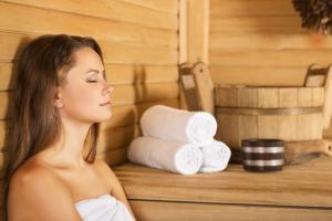 Beneficiile saunei pentru organism. Câte şedinţe sunt recomandate pentru rezultate optime 