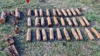 35 de obuze neexplodate, descoperite în timpul lucrărilor la drumul expres Buzău - Brăila