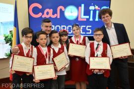 Au doar 10 ani şi o imaginaţie fără limite: 6 elevi din Iaşi reprezintă România la competiţia de robotică din Hong Kong