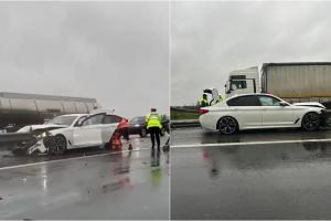 Şoferul unui BMW, accident de groază pe autostrada A1. S-a înfipt cu maşina în parapetul median, glisiera a ieşit prin portbagaj