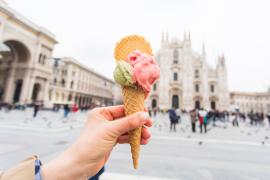 Vacanţă italiană la Milano, fără "gelato". Îngheţata şi mâncarea la pachet, interzise după miezul nopţii