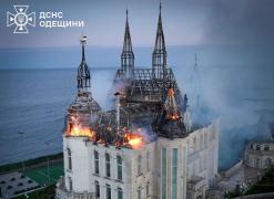 Ruşii au bombardat Odesa cu muniţie cu dispersie. "Castelul lui Harry Potter", distrus: studenţii de la Drept au trecut prin momente de groază
