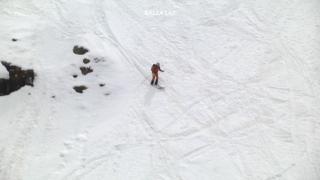 1 Mai, sărbătorit pe schiuri de iubitorii sporturilor de iarnă. Pe crestele Făgăraşilor zăpada atinge 70 de centimetri