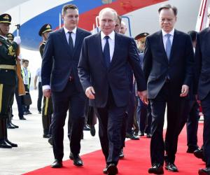 Vladimir Putin a ajuns în China, într-o vizită considerată fără precedent. Ce speră să obţină de la Xi Jinping