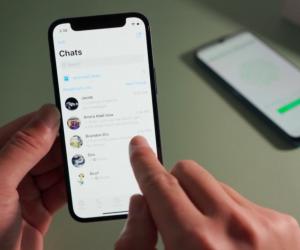 Nu răspundeți dacă primiți acest mesaj pe WhatsApp. Escrocii au mai găsit o metodă de înșelătorie online
