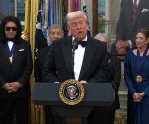 Donald Trump, maestru de ceremonii pentru o seară. A premiat artişti renumiţi la Gala Premiilor Kennedy