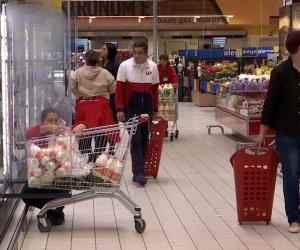 Produsele care se scumpesc automat de la 1 ianuarie. De ce cred experţii că nu vor mai creşte taxele