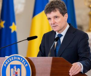SURSE: Numele pregătit de Nicuşor Dan dacă Tomac pică în Parlament. Ar putea conduce un guvern politic