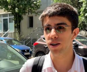 Reacţia unui elev când şi-a aflat notele la Bacalaureat: "La română am luat 8 şi vreau să depun contestaţie"