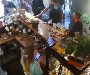 Momentul atacului rusesc surprins într-o cafenea din Sumî, Ucraina. Cinci morți și zeci de răniți