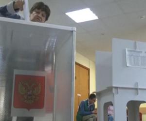 Alegeri parlamentare fără opoziţie în Rusia. Toate cele 5 partide participante susţin continuarea războiului