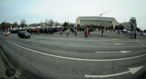 Protest in fata Guvernului: 600 de persoane au blocat strada