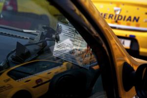 Un taximetrist din Constanta, injunghiat de client