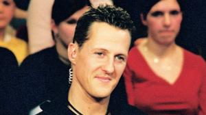 Schumacher îşi schimbă expresia feţei şi îşi mişcă mâinile!