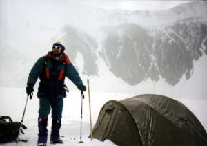 17 mai 1995: Un român cucereşte, pentru prima oară, gigantul Everest