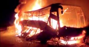 TRAGEDIE! Treizeci şi unu de copii au ars de vii într-un autocar