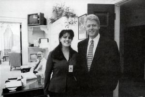 Monica Lewinsky, femeia care l-a îngenuncheat pe cel mai puternic om al planetei!