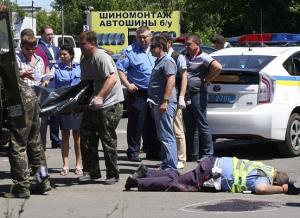 +18 Ucraina: Poliţişti executaţi în stradă