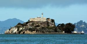 Mărturii CUTREMURĂTOARE! 11 august 1934: Primii prizonieri federali, închişi în Alcatraz