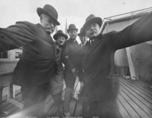 Este Ziua Mondială a Fotografiei! Primul selfie din lume a fost făcut în 1920