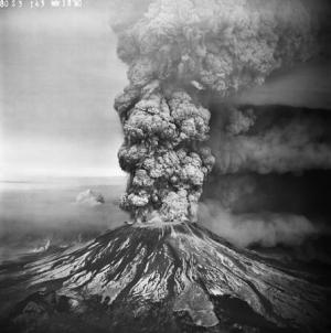 27.08.1883: Erupţia vulcanului Krakatau, 36.000 de morţi, climă modificată!