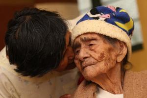 Ea este cea mai bătrână femeie din lume! Secretul longevităţii?!