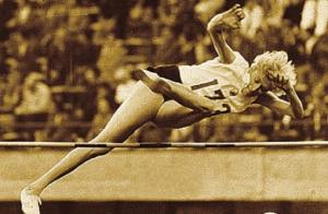 Iolanda Balaş: 14 recorduri mondiale doborâte, 140 de concursuri câştigate consecutiv