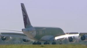FOTO! Cum este asamblat CEL MAI MARE AVION din lume, Airbus A380
