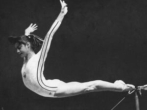 POVESTEA impresionantă a Nadiei Comăneci, „Zeița de la Montreal” de nota 10! A schimbat pentru totdeauna gimnastica mondială