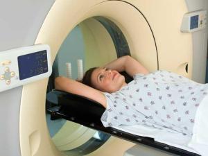 O veste care poate salva vieţi! Radioterapia va fi decontată integral de stat