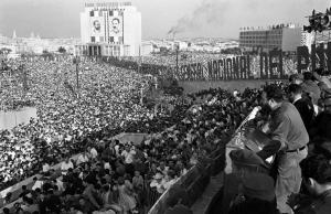 Viaţa lui Fidel Castro în IMAGINI: Salvatorul devenit dictator (GALERIE FOTO)