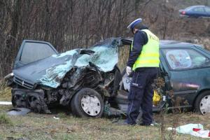 Accident cumplit în Polonia, provocat de un şofer român beat! A intrat cu duba într-un Citroen, pe care l-a făcut praf. IMAGINI ŞOCANTE