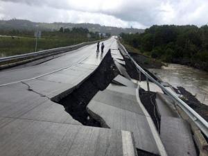 Imagini dramatice cu distrugerile provocate de cutremurul din Chile, de 7,7 pe Scara Richter