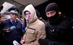 Adolescentul craiovean simpatizant al ISIS ar fi pus la cale ATACURI TERORISTE în România