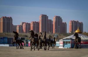 GALERIE FOTO: Cum arată cel mai mare ORAŞ FANTOMĂ din China