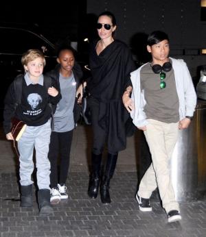 GALERIE FOTO: Cum arată acum copiii Angelinei Jolie. Cel mai mare are 14 ani, iar cei mici 7 ani