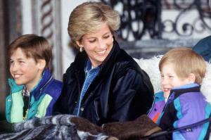 EMOŢIONANT! Prinţul Harry a vorbit pentru prima dată, după 19 de ani, despre pierderea mamei sale, Prinţesa Diana (GALERIE FOTO)