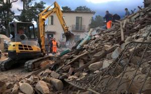 Cutremur Italia: Declaraţii terifiante ale martorilor. “Este un dezastru! Îmi vine să plâng! Niciodată nu am văzut o asemenea scenă apocaliptică” (FOTO)