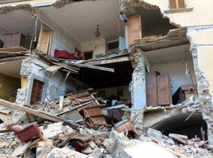 Seismul puternic din Italia a transformat oraşul Amatrice într-o ruină. Dezastrul surprins în IMAGINI (FOTO)