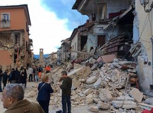 Seismul puternic din Italia a transformat oraşul Amatrice într-o ruină. Dezastrul surprins în IMAGINI (FOTO)