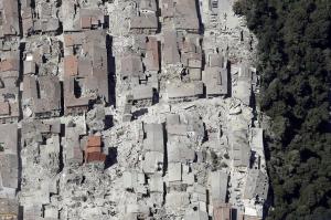 Imagini DEVASTATOARE din Italia! “Este ca în INFERNUL lui Dante”. Patru oraşe, aproape RASE de pe faţa pământului (FOTO)