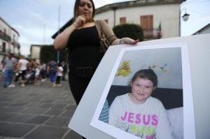SCANDALOS în cazul unei fetițe românce de 9 ani, violată și ucisă în Italia. La 7 luni de la moarte, NIMENI nu e în arest, deși sunt DOI SUSPECȚI