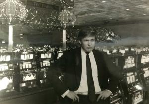Donald Trump - al 45-lea preşedinte al Statelor Unite ale Americii. Miliardar, magnat imobiliar şi fostă vedetă de reality-show, viitorul preşedinte al SUA a scris deja istorie (FOTO)